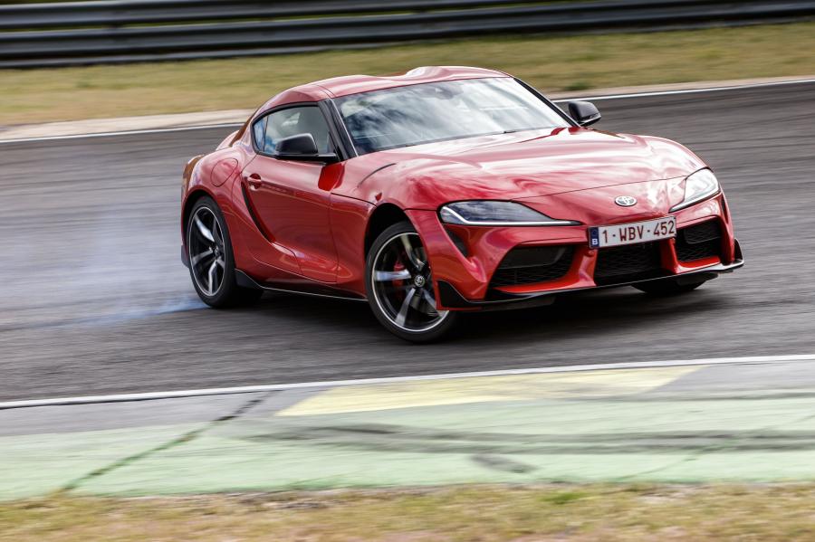  Toyota GR Supra (A90) 2019 года  (WW) (фото 38 из 119)